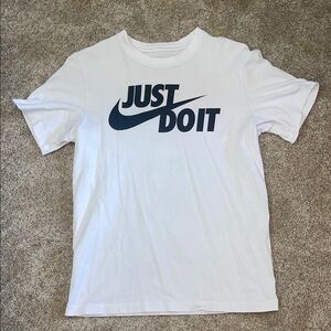 Nike White “Just Do It” Men’s Small T Shirt